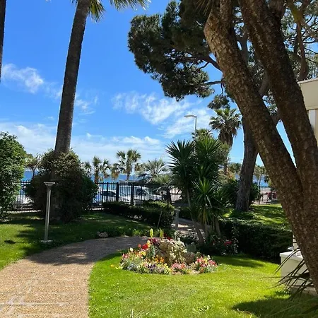 Appartamento 2 Pieces Avec Vue Et Parking Privative